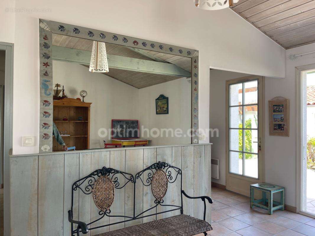 Maison de plain-pied – 83 m² avec dépendance – Terrasse & Jardin – Le Bois-Plage-en-Ré - photo 16