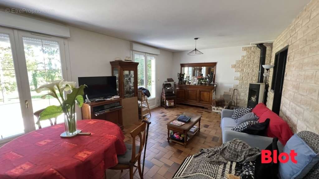 Maison à LIFFRE