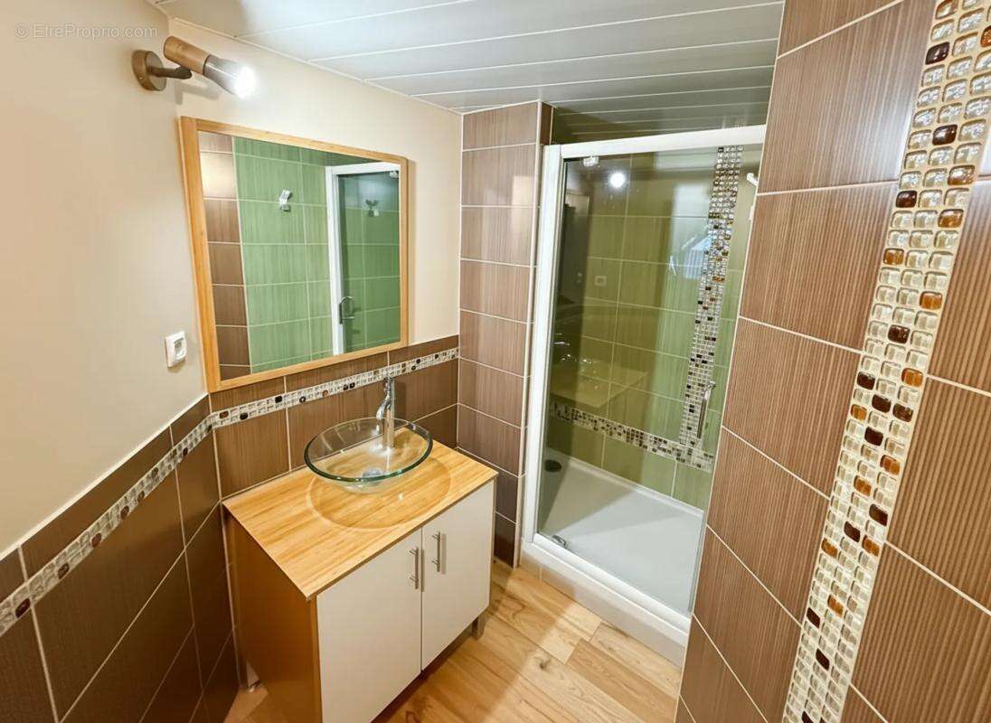 Appartement à AX-LES-THERMES