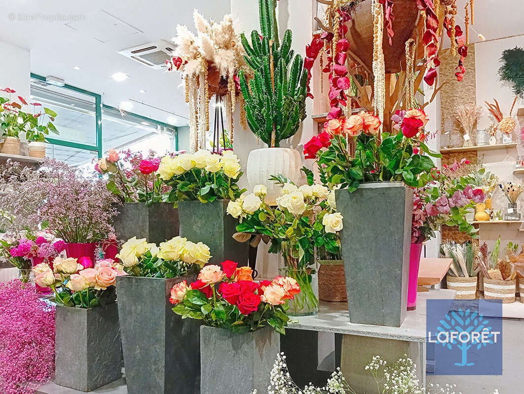 fonds de commerce  fleuriste LA ROCHE SUR YON - photo 10
