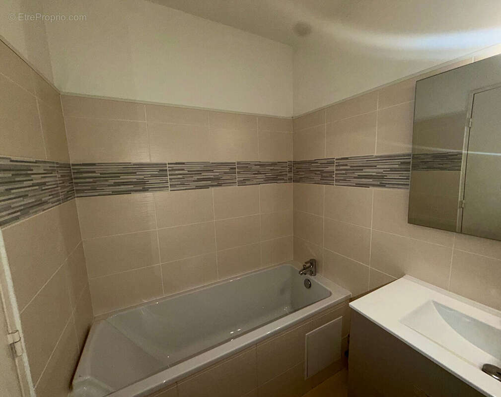 Au coeur du Carré d'Or  -  Spacieux duplex de 102 m². - photo 8