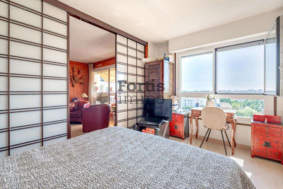 Appartement à ISSY-LES-MOULINEAUX