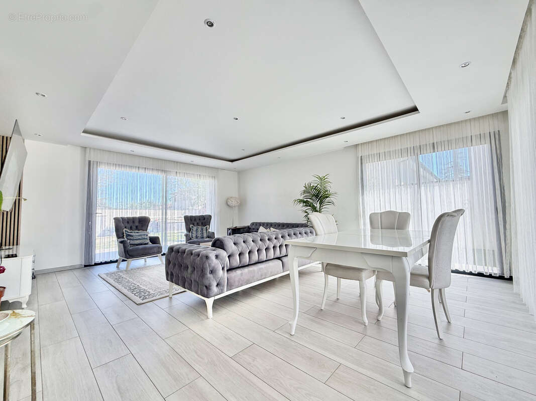 Maison à SAINT-RAMBERT-D'ALBON