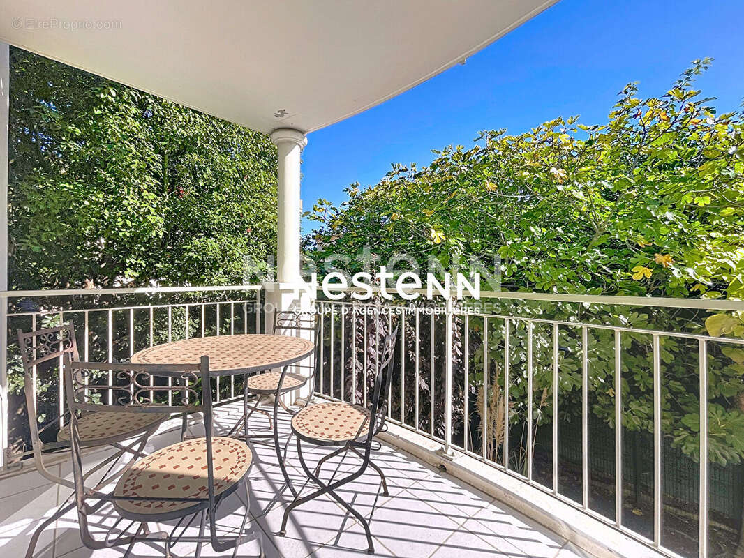 Appartement à VALLAURIS