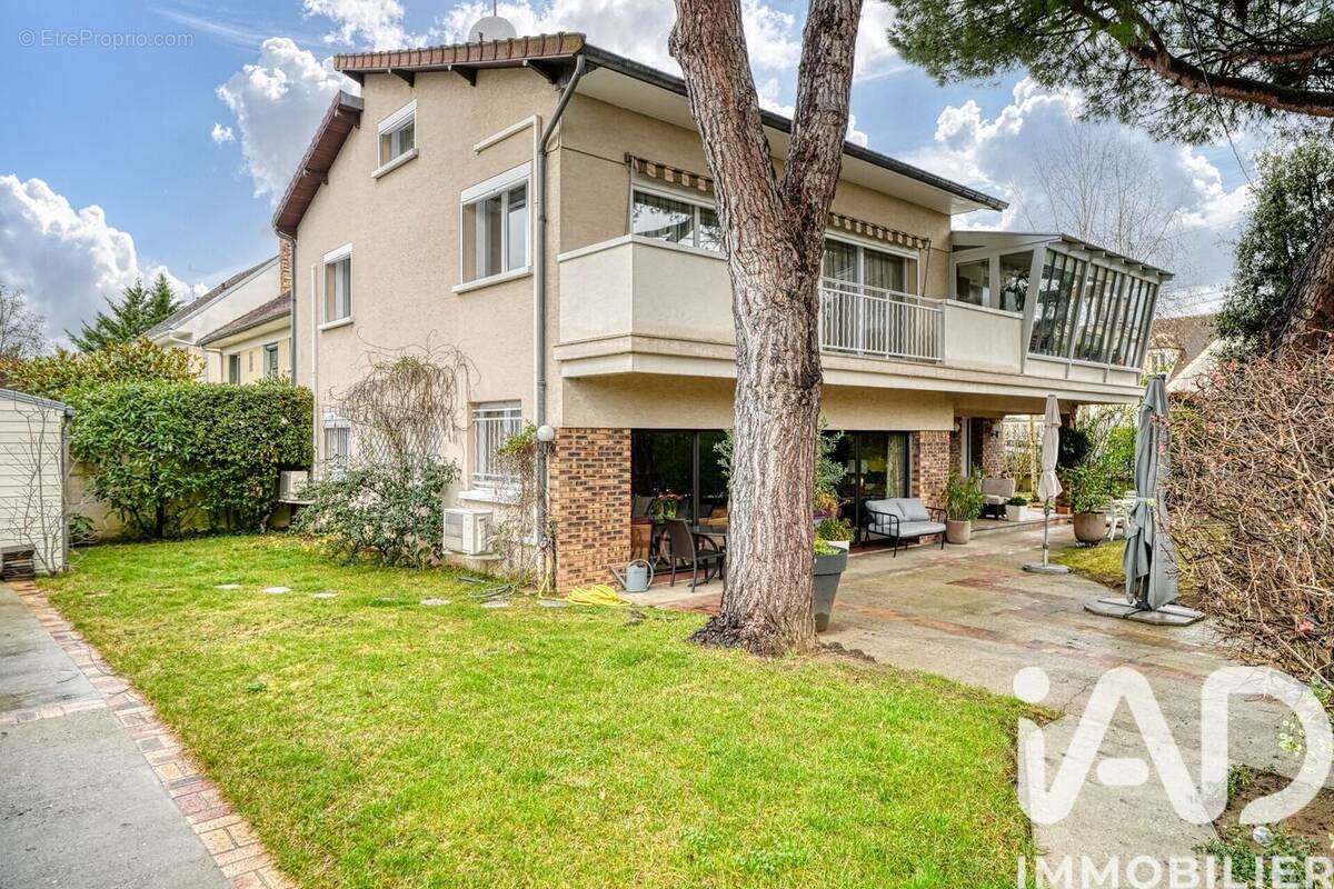 Photo 1 - Maison à TAVERNY