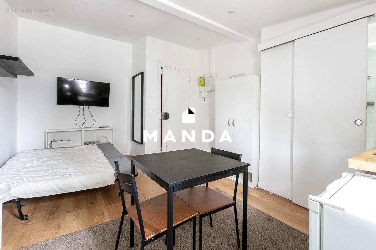 Appartement à PARIS-19E