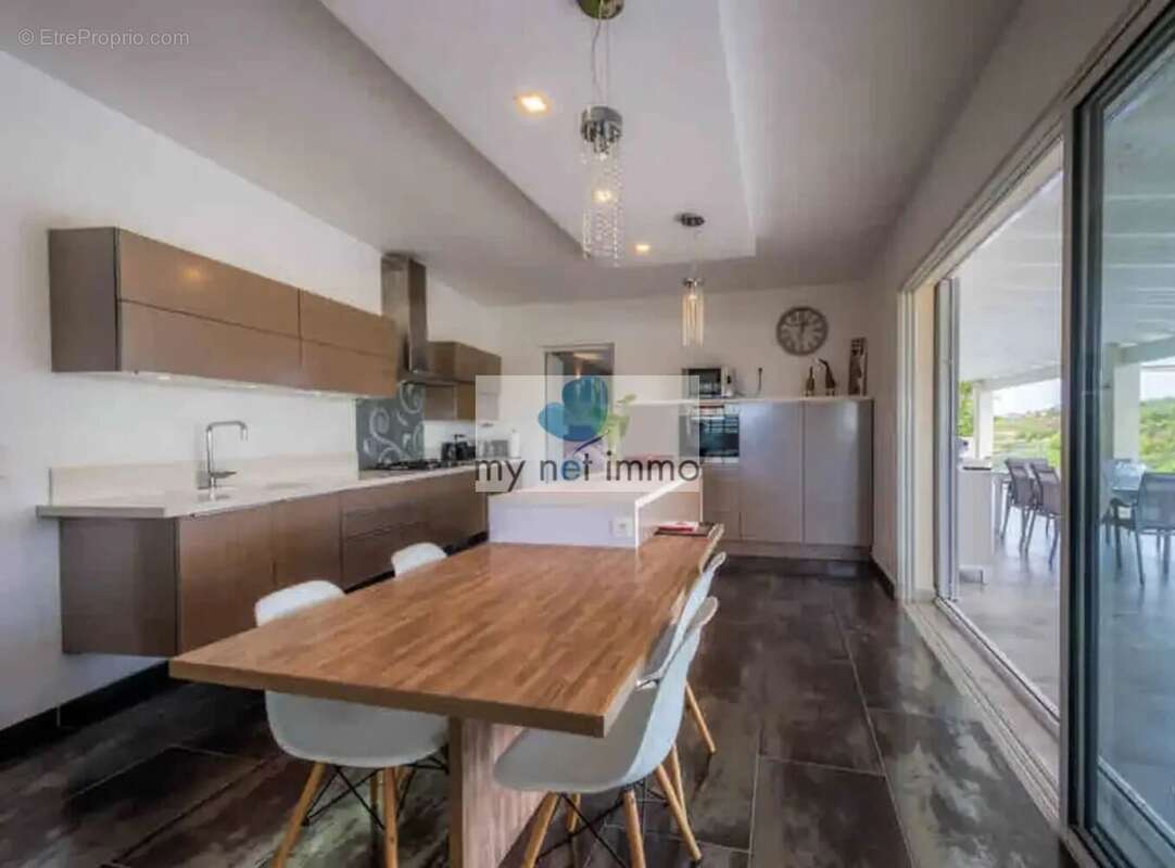 Maison à SAINT-MARTIN