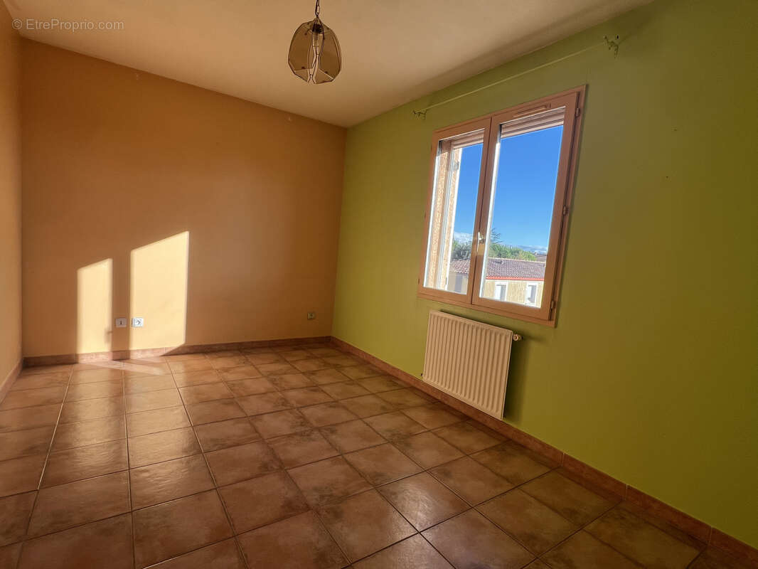 Appartement à PONT-SAINT-ESPRIT