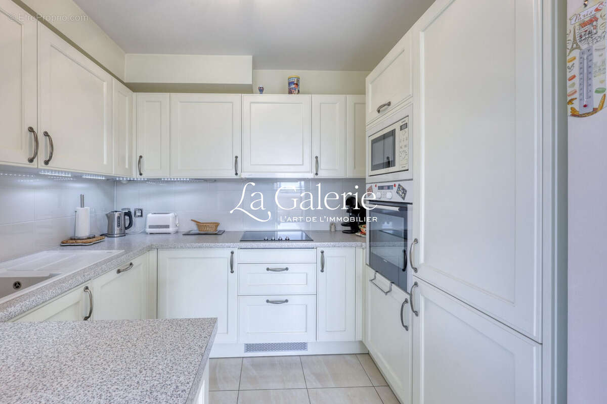 Appartement à HYERES