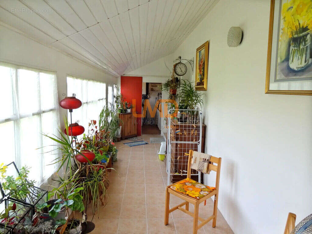 Maison 57 m2 avec véranda 19 m2 - photo 7