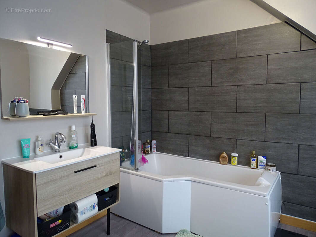 Maison à CARHAIX-PLOUGUER