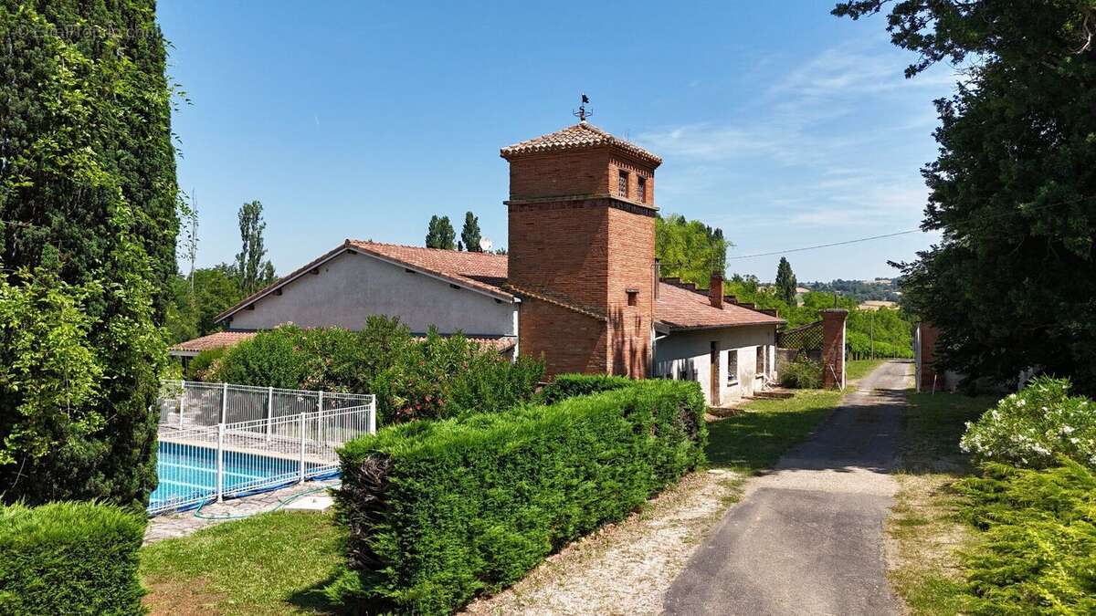 Château de caractère avec orangerie & potentiel évènementiel - Saint-Nauphary, à 10 min de Montauban et 50 min de Toulouse - photo 15