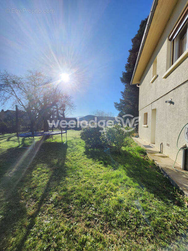 Maison à MONTREJEAU