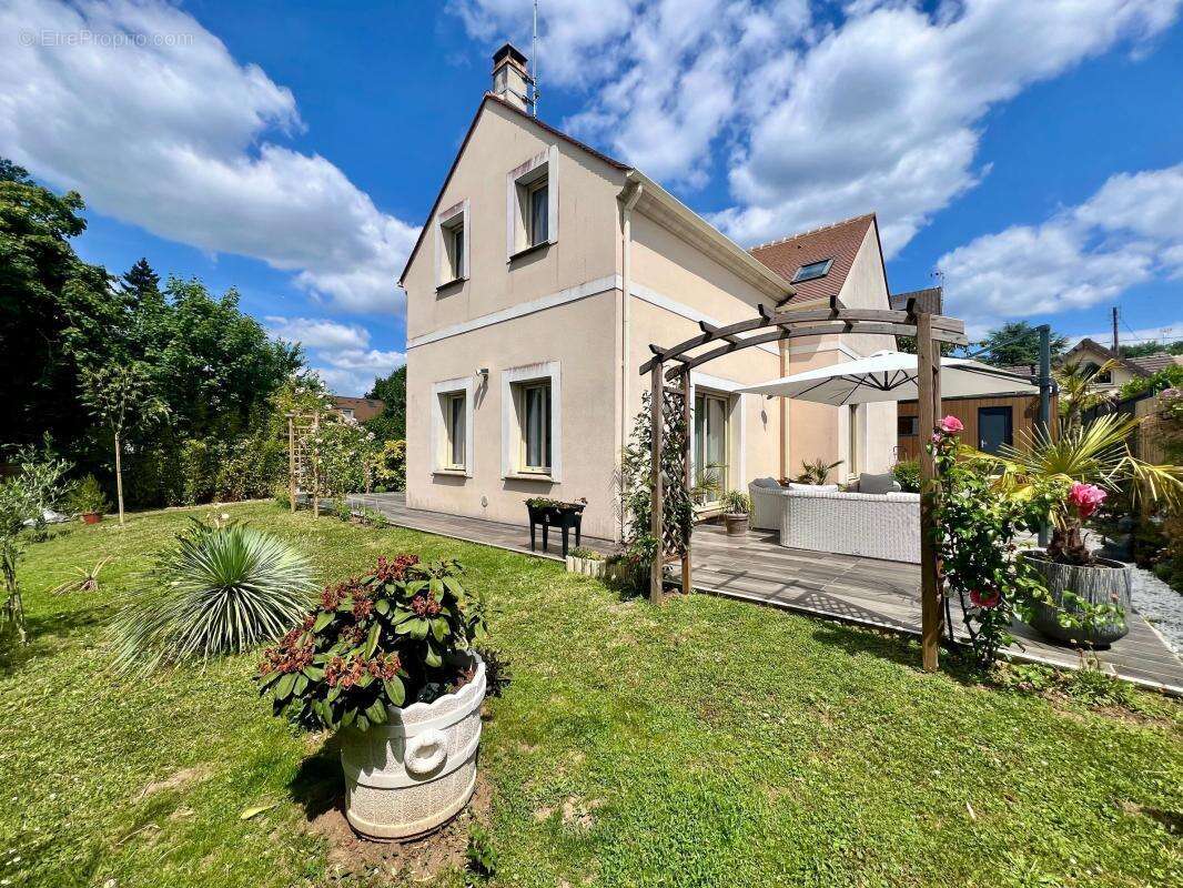 Maison à L'ISLE-ADAM