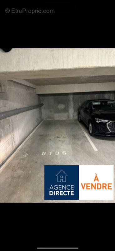 Parking à SAINT-SEBASTIEN-SUR-LOIRE