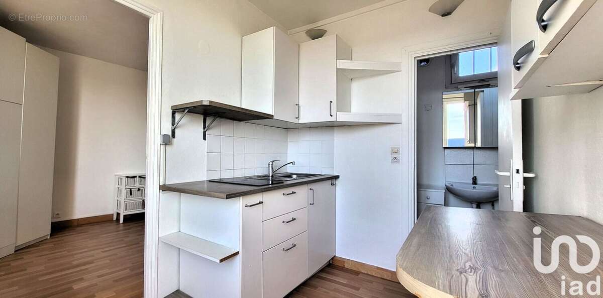 Photo 3 - Appartement à GENNEVILLIERS