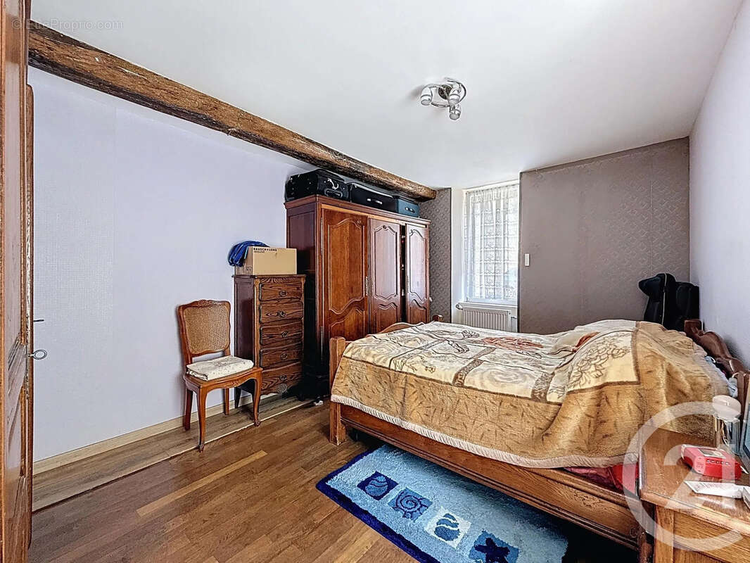 Maison à MIREBEAU-SUR-BEZE