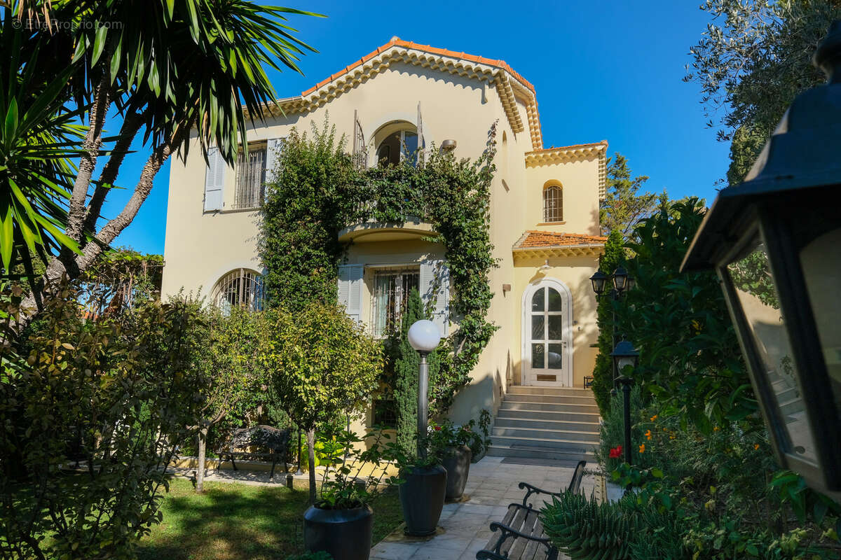 Maison à ANTIBES