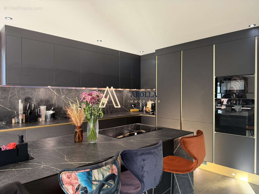 Maison à SAINT-JEOIRE-PRIEURE