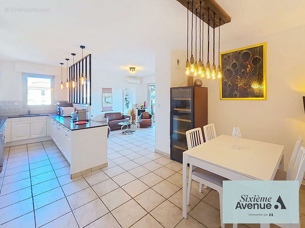 Appartement à SANARY-SUR-MER