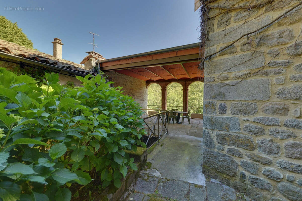 Maison à MARCOLS-LES-EAUX