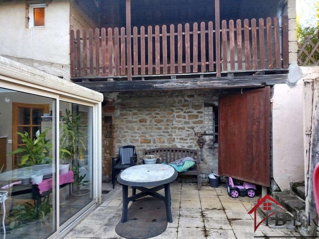 Maison à CHALINDREY