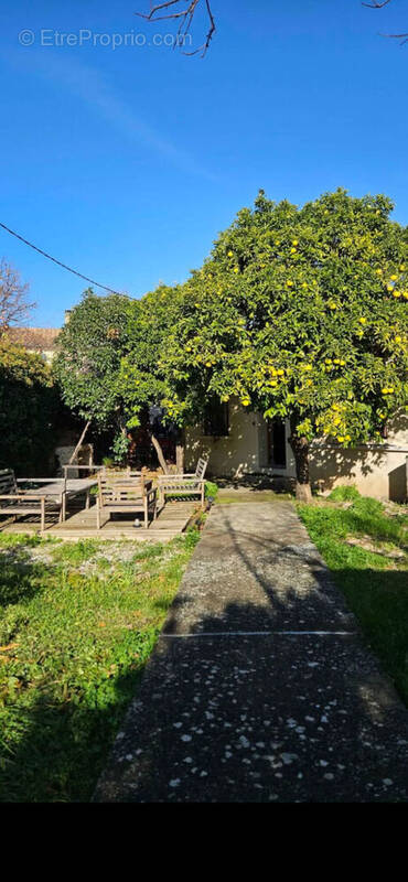Maison à SORGUES