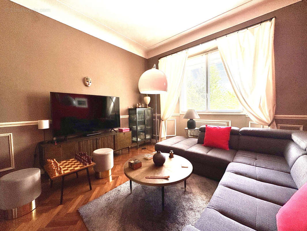 Appartement à MARSEILLE-8E