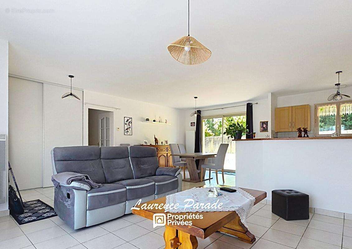 Maison de plain-pied de 2007 , Quartier calme et recherché, proche de toutes les commodités - photo 2