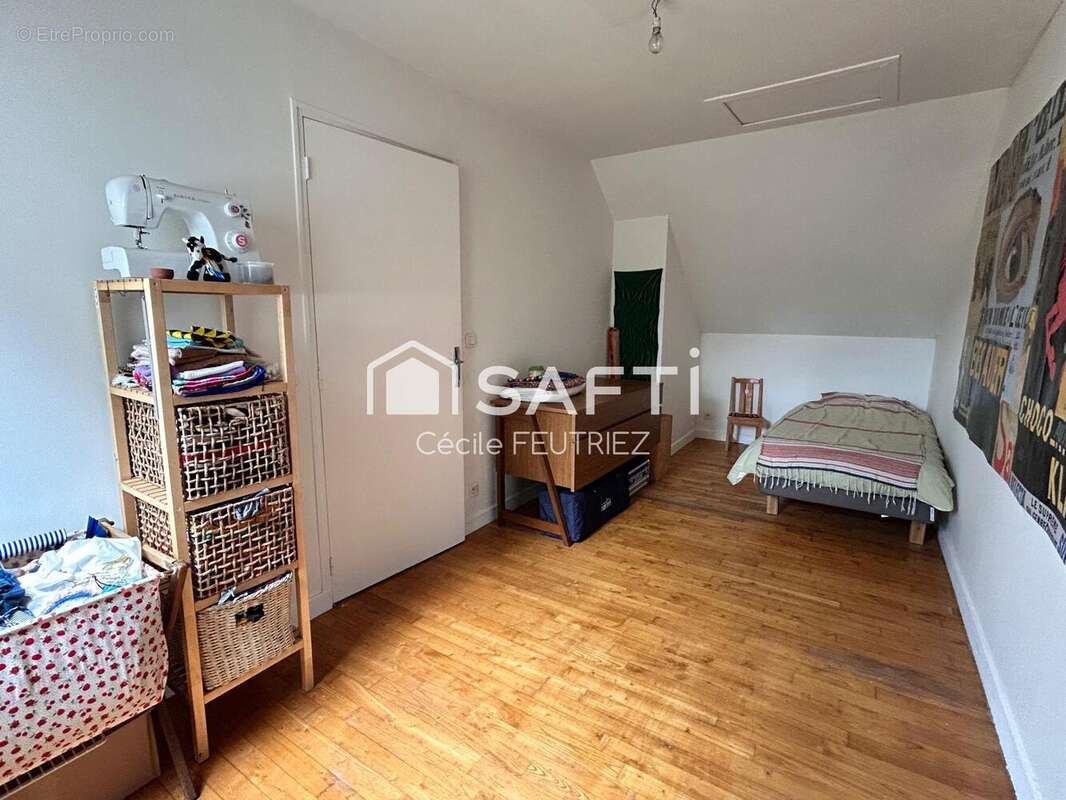 Maison 88 m² à Saint-Yrieix-Le-Dejalat  - photo 4