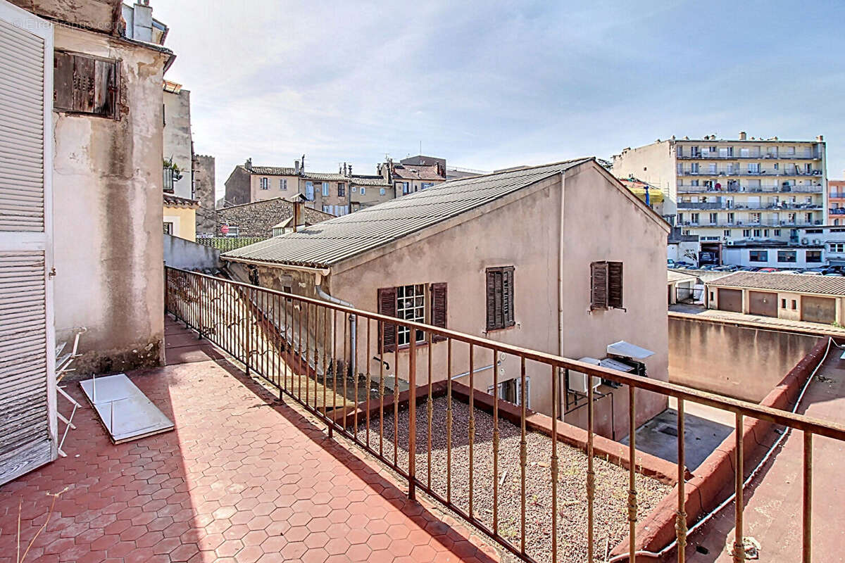 Appartement à DRAGUIGNAN