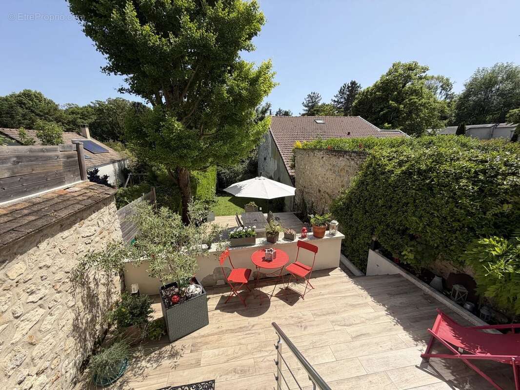 Appartement à L'ETANG-LA-VILLE
