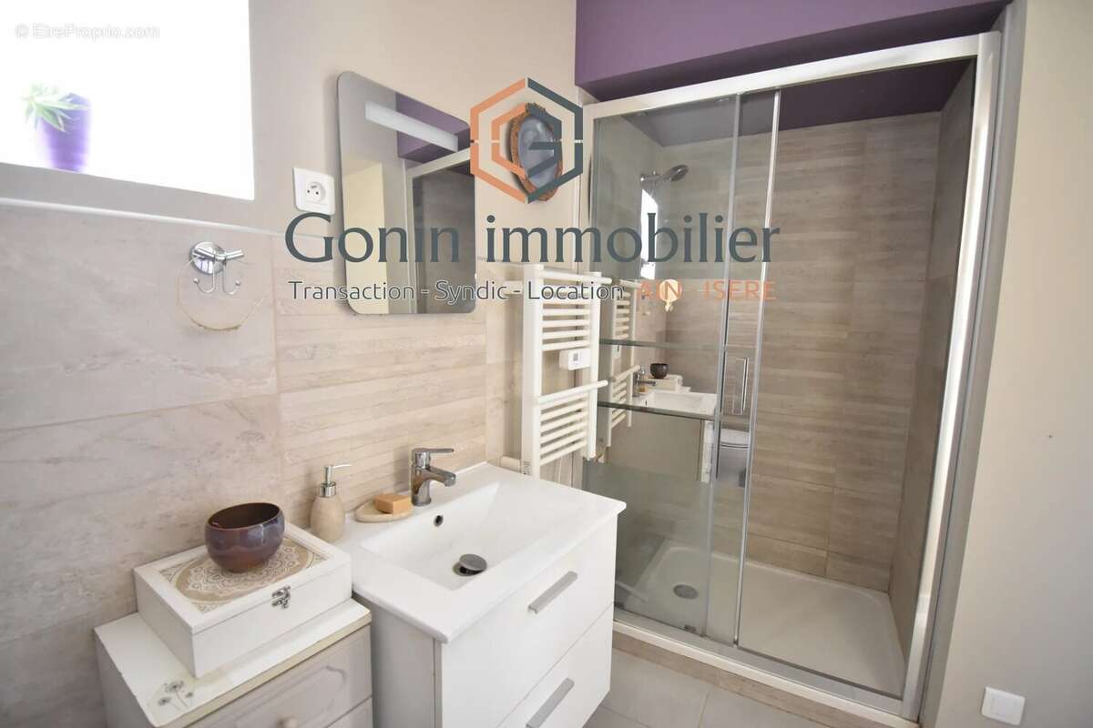 Maison à SAINT-HILAIRE-DE-BRENS