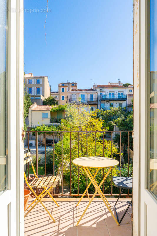 Appartement à MARSEILLE-6E