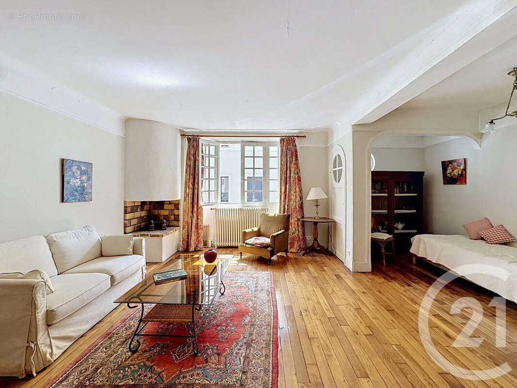 Appartement à FONTAINEBLEAU