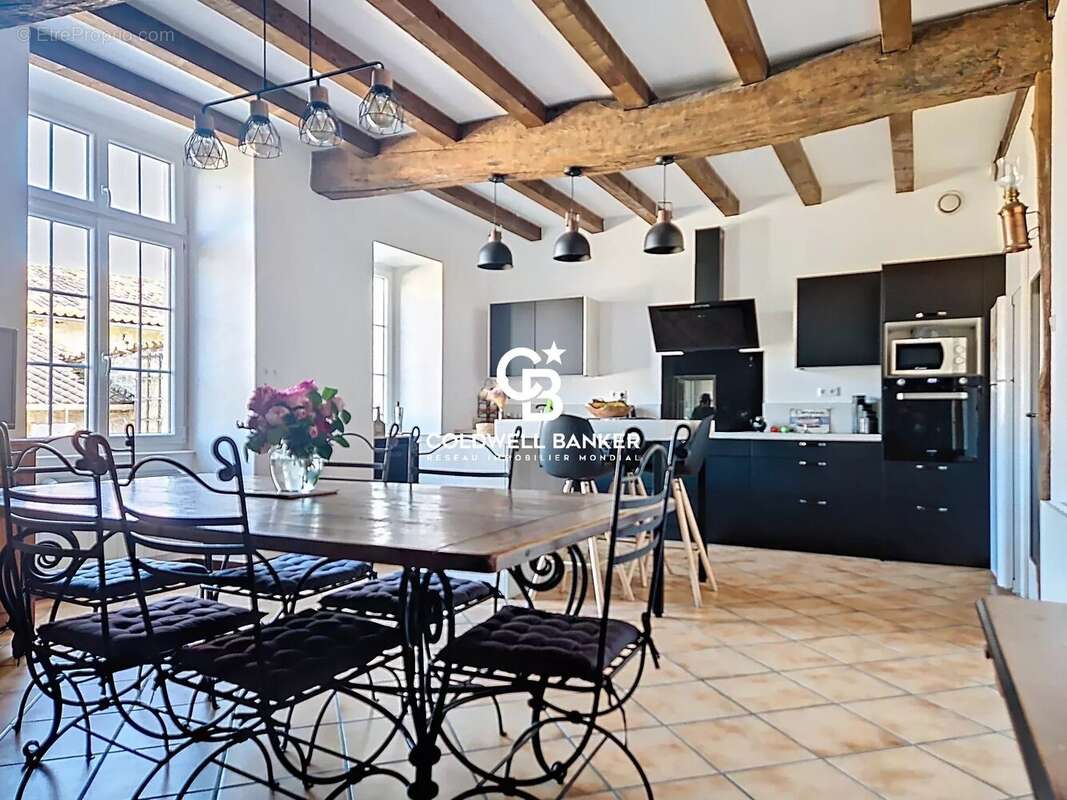 Maison à SAINT-JEAN-D&#039;ANGELY