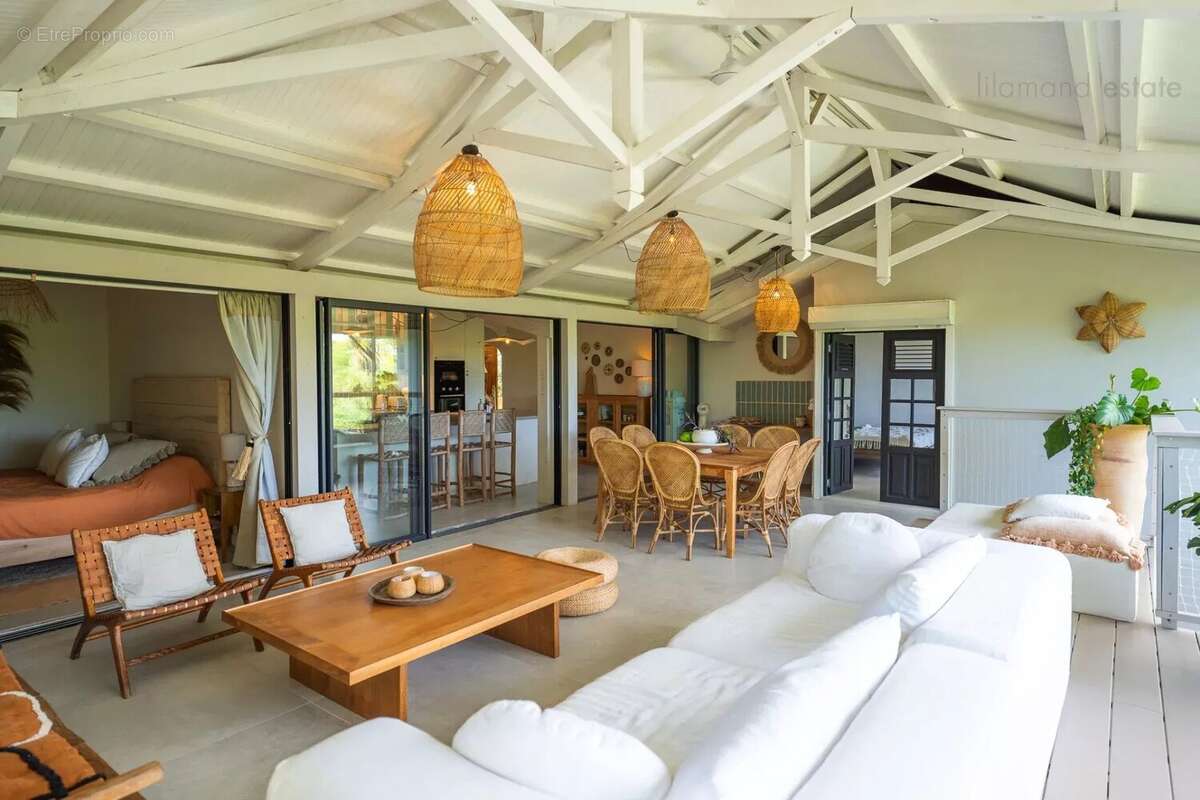 Guadeloupe - villa meublee - 8 pieces - photo 4