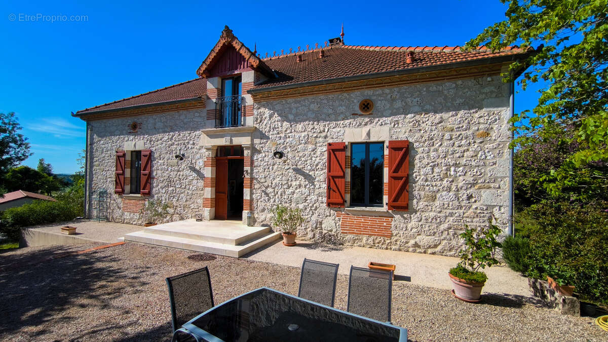 Maison à CAZES-MONDENARD