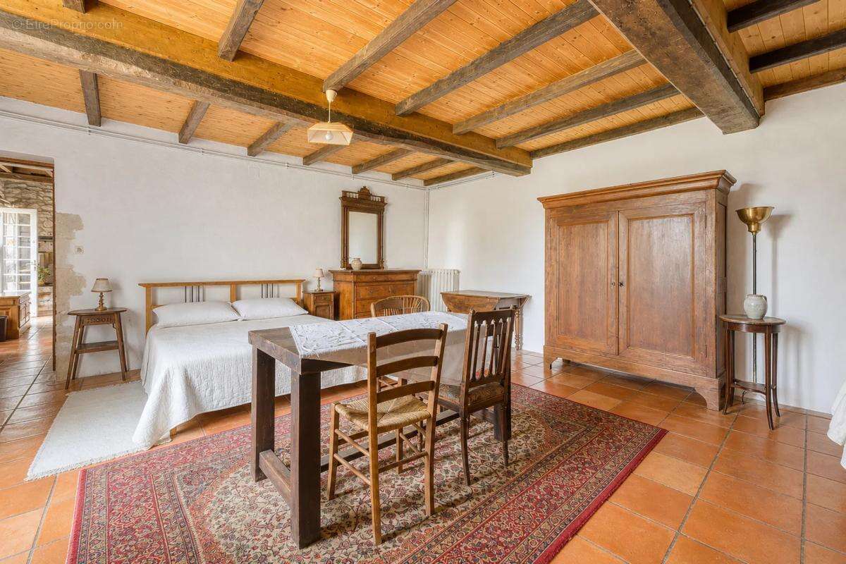 Maison à MESCHERS-SUR-GIRONDE