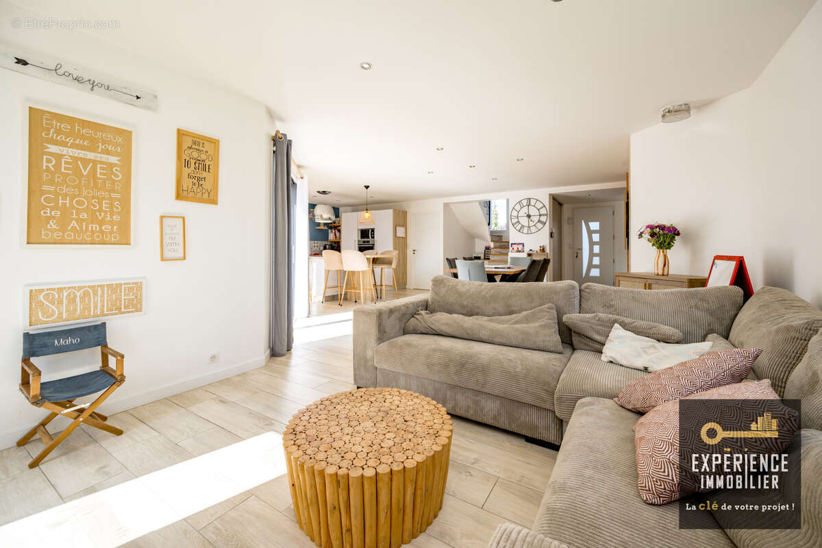 Contemporaine en plein bourg de ploufragan - photo 9