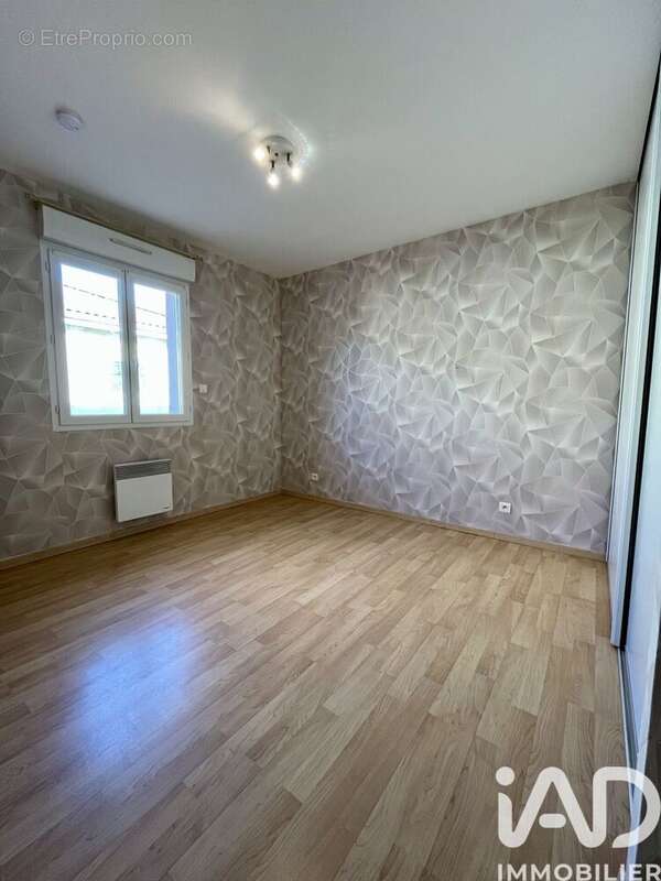 Photo 7 - Maison à JUILLAN