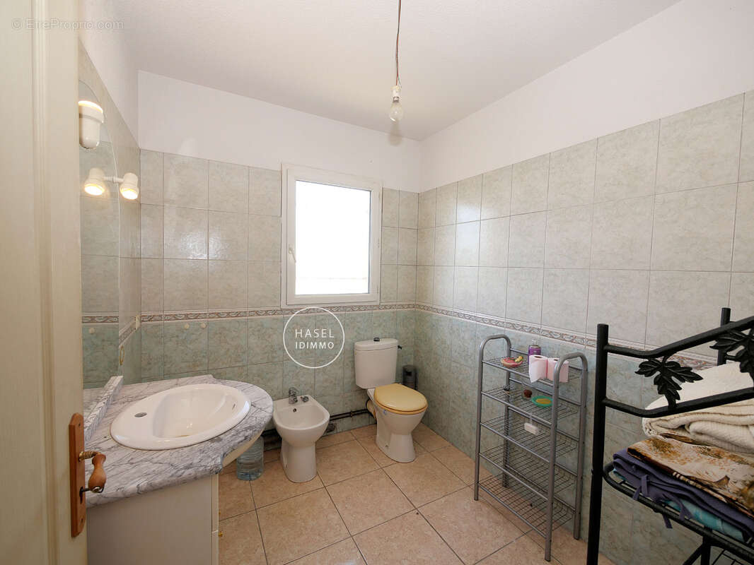 Villa languedocienne T5 de 123 m2 sur belle parcelle piscinable - photo 11