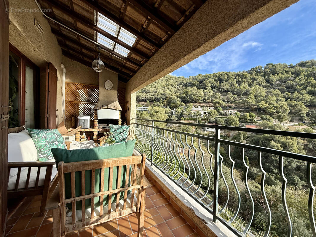 Appartement à ROQUEBRUNE-CAP-MARTIN
