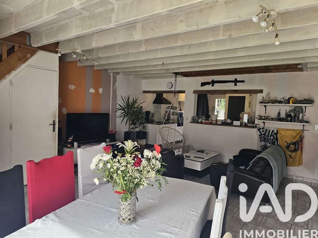 Maison 93 m² à Mons  - photo 2
