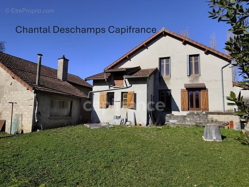 Maison à TOULON-SUR-ARROUX