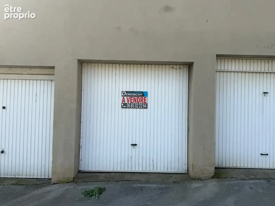 Parking à POIX-DE-PICARDIE