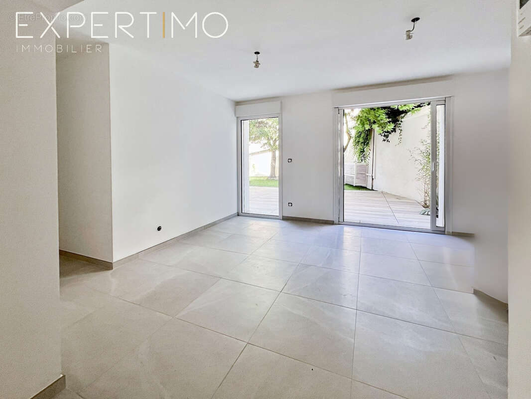 Palavas appartement 3 pieces avec terrain de 200m2 en centre ville - photo 5