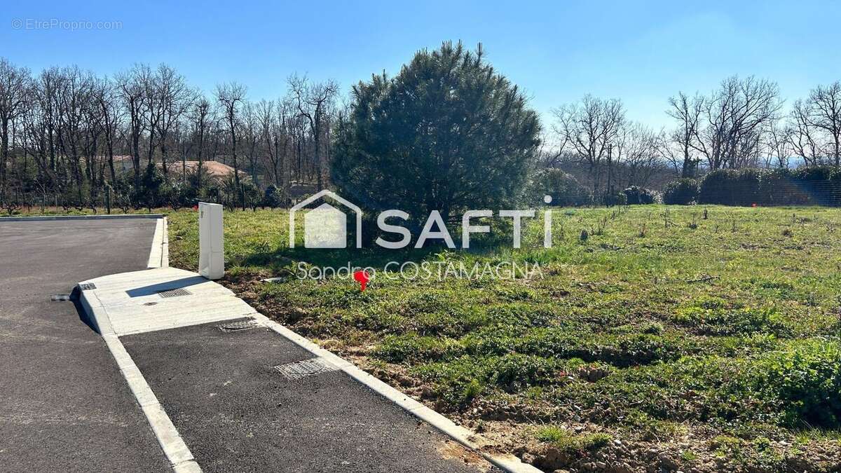 Photo 2 - Terrain à MONTBARTIER