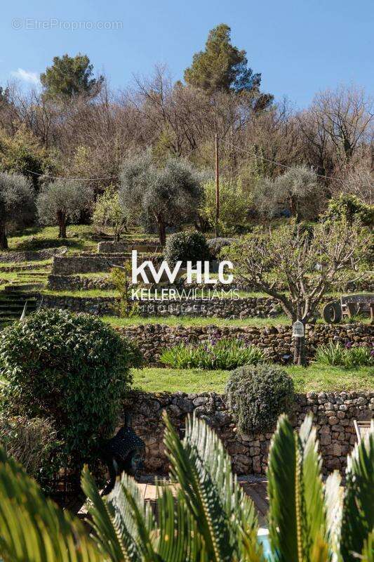 Maison à LE BAR-SUR-LOUP