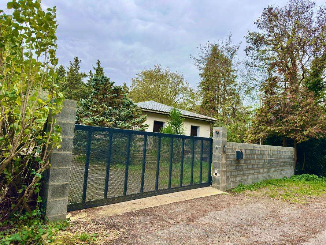 Maison à FENOUILLET-DU-RAZES